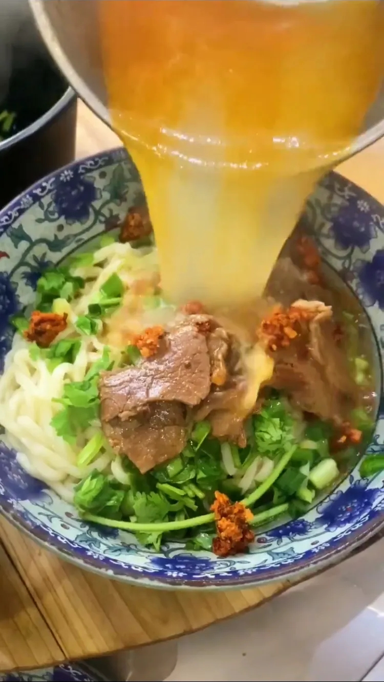 安徽正宗淮南牛肉汤去哪学?牛开得胜实体店配方做法公开稳妥