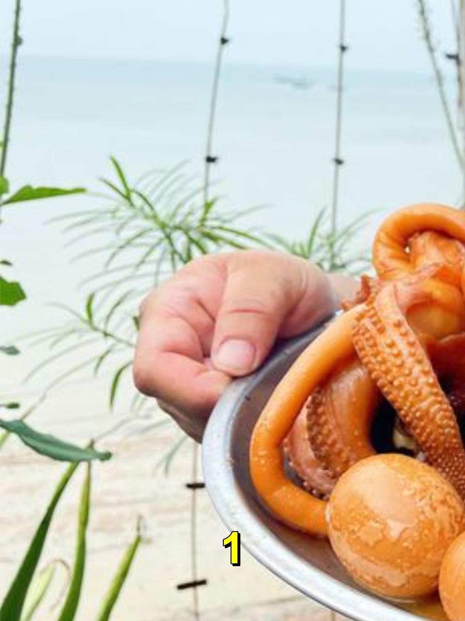 都说港式卤水墨鱼好吃,大叔买只8斤大墨鱼试做,果真名不虚传1