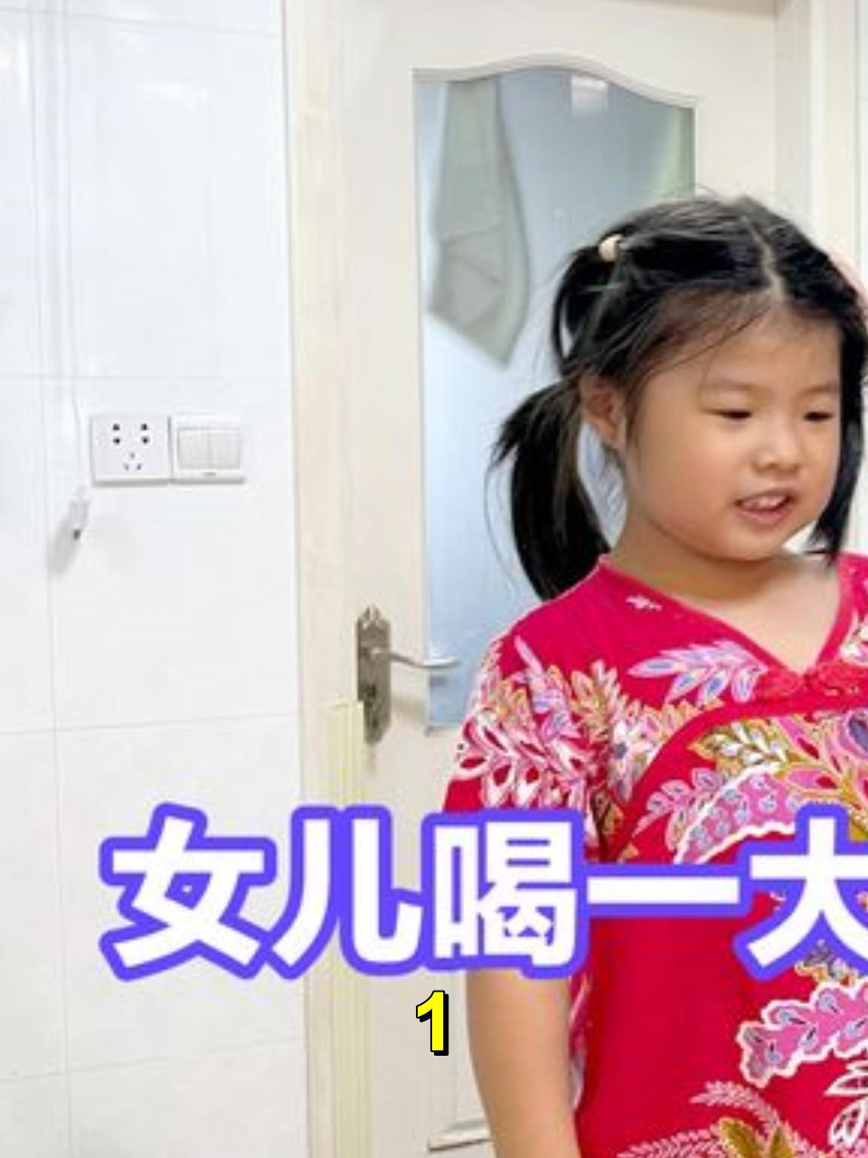小木炖一大锅牛骨头,配上粉丝白菜味道非常赞,全家都说比卖的好吃