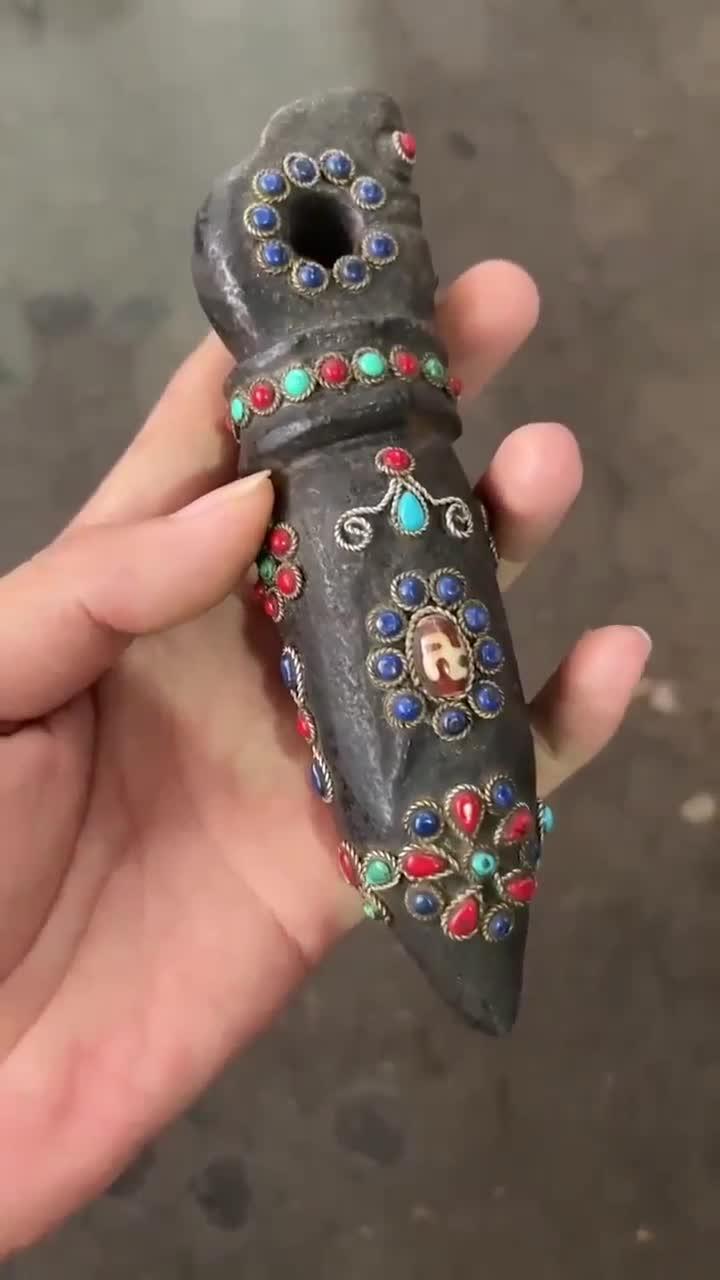 小尼姑就是用来敲木鱼的