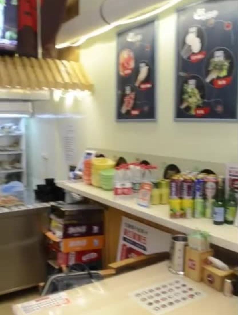 遇见麻辣烫,我们的口号就是有麻有辣!