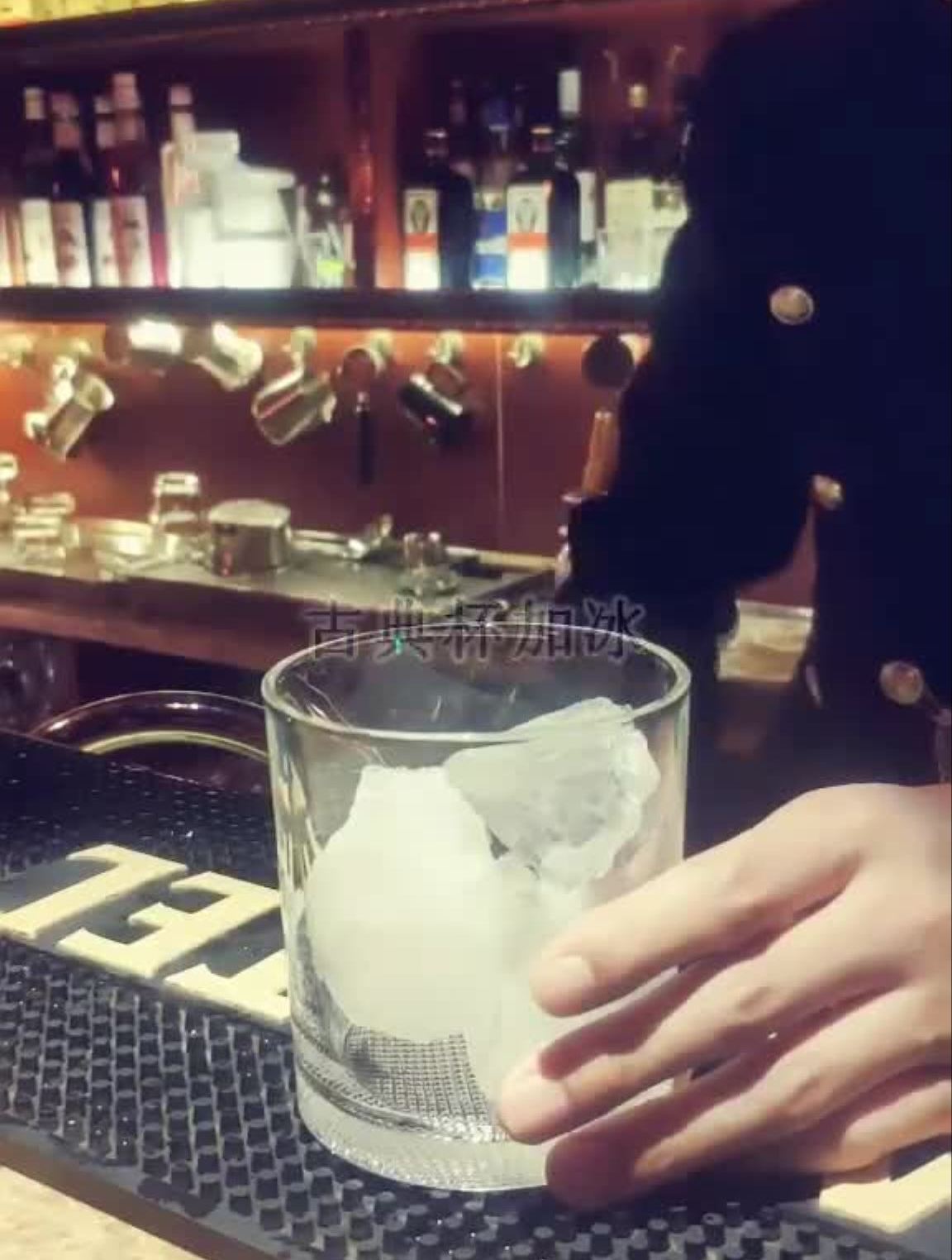 鸡尾酒,教父,今天更新3个视频了,只有几个人关注!