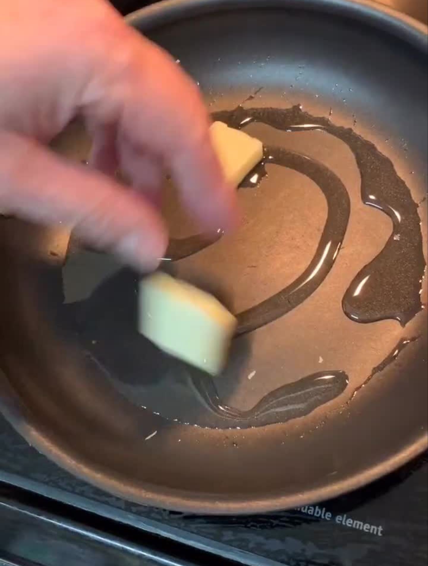 周末的早餐说说,那老外是咋了?