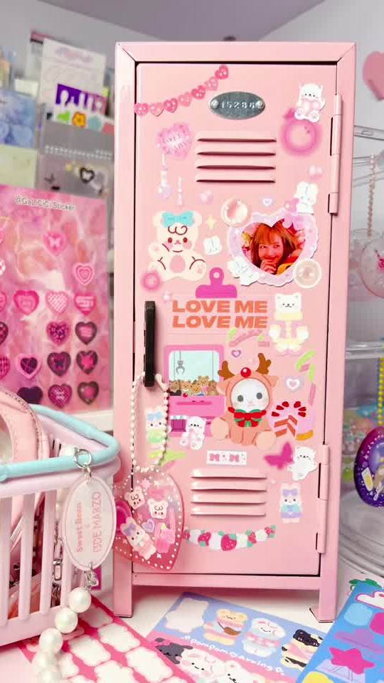 我也是拥有粉色储物柜的人啦