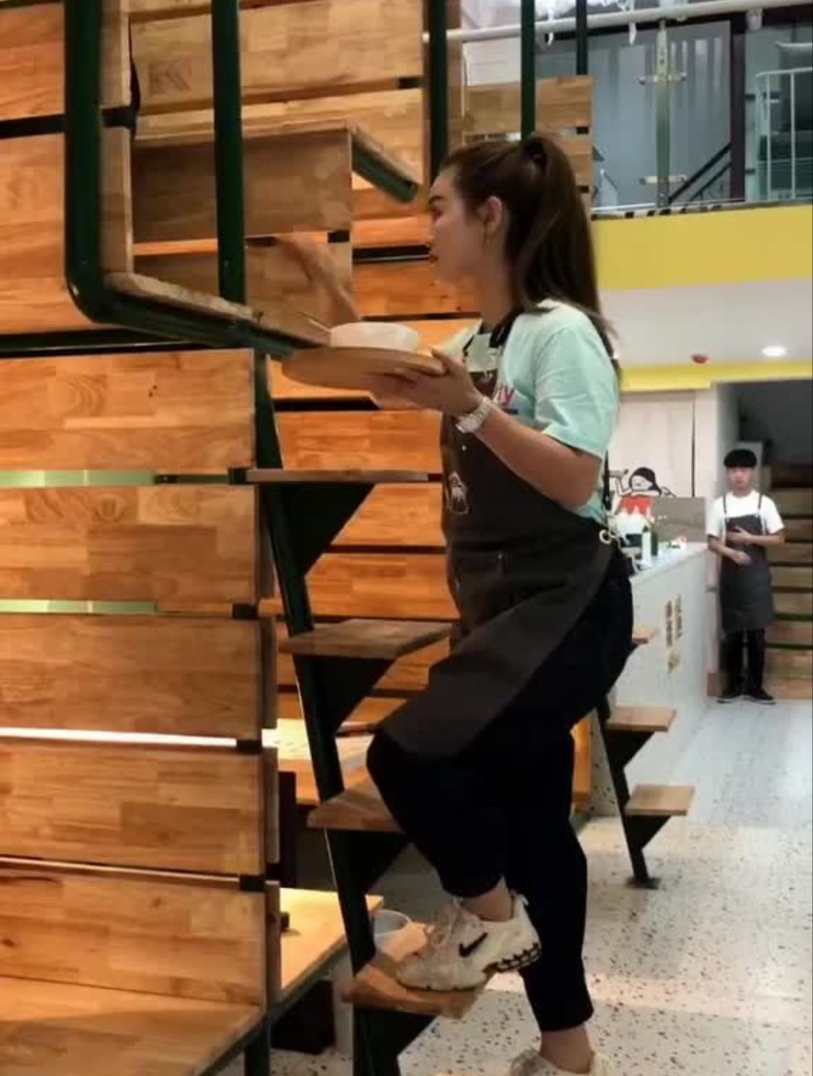 打卡网红上下铺冰店,噗噗冰和奶茶冻好吃哩很