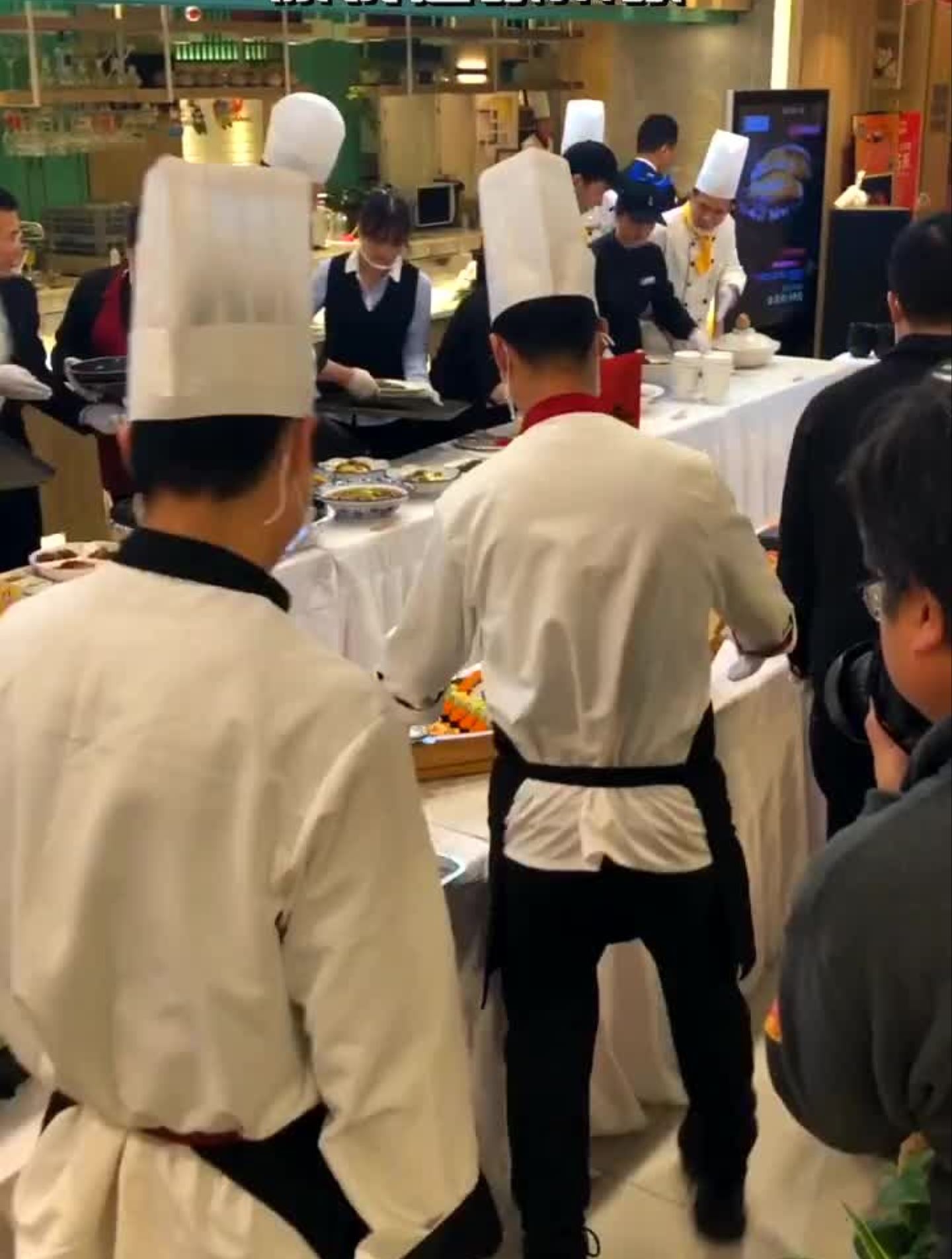 武汉美食25家招牌菜一次性吃完!你们能认出几家?