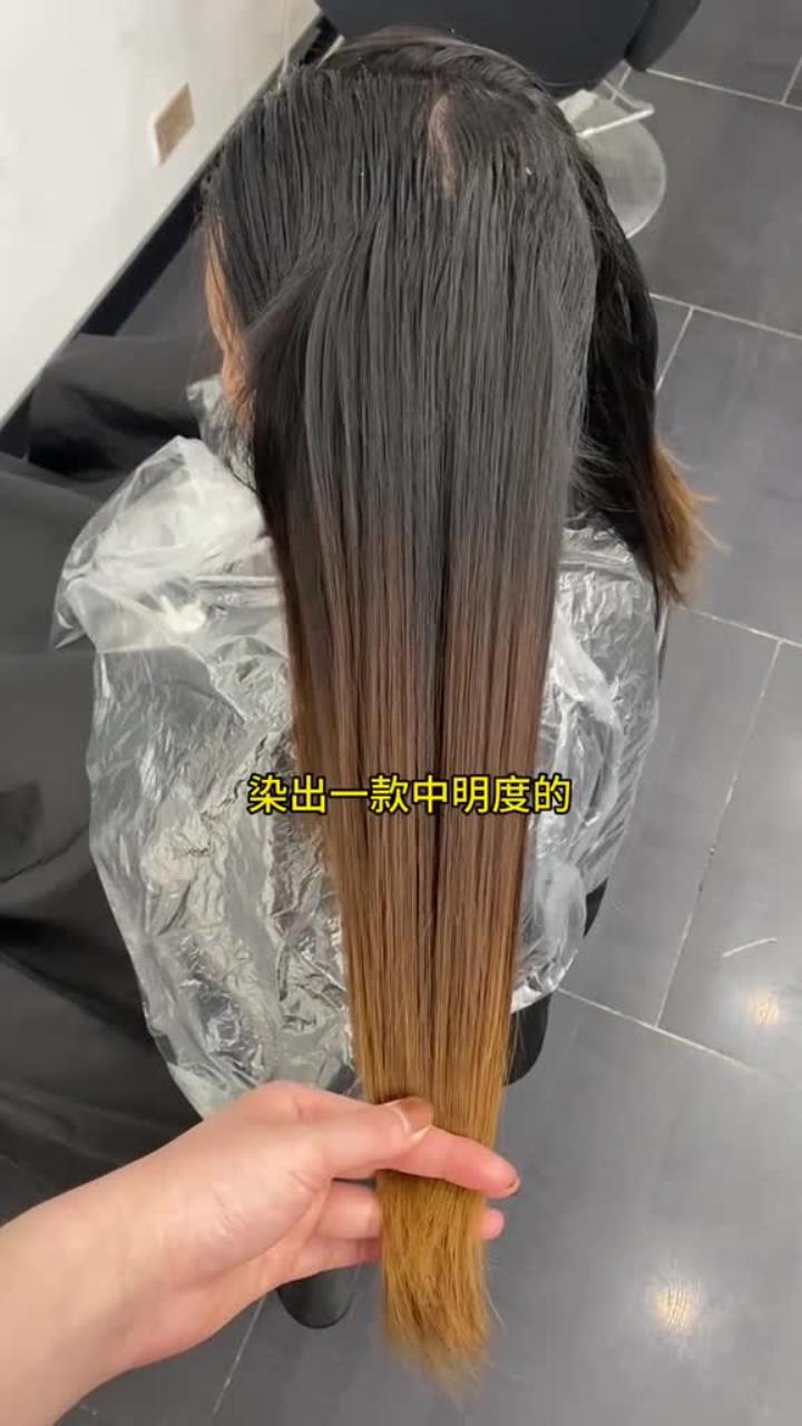 奶茶雾棕色操作思维