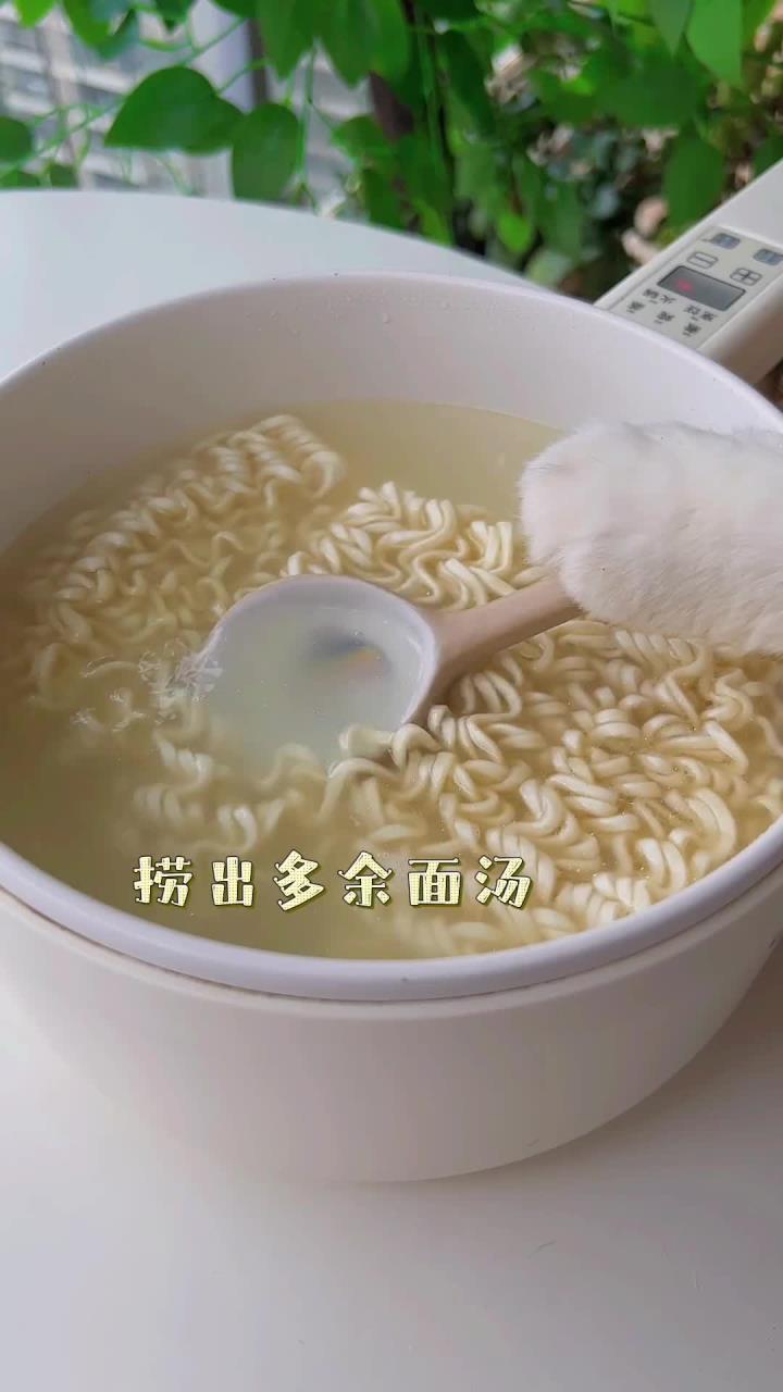 厨猫 牛奶芝士火鸡面太香了 快试试火鸡面的神仙吃法