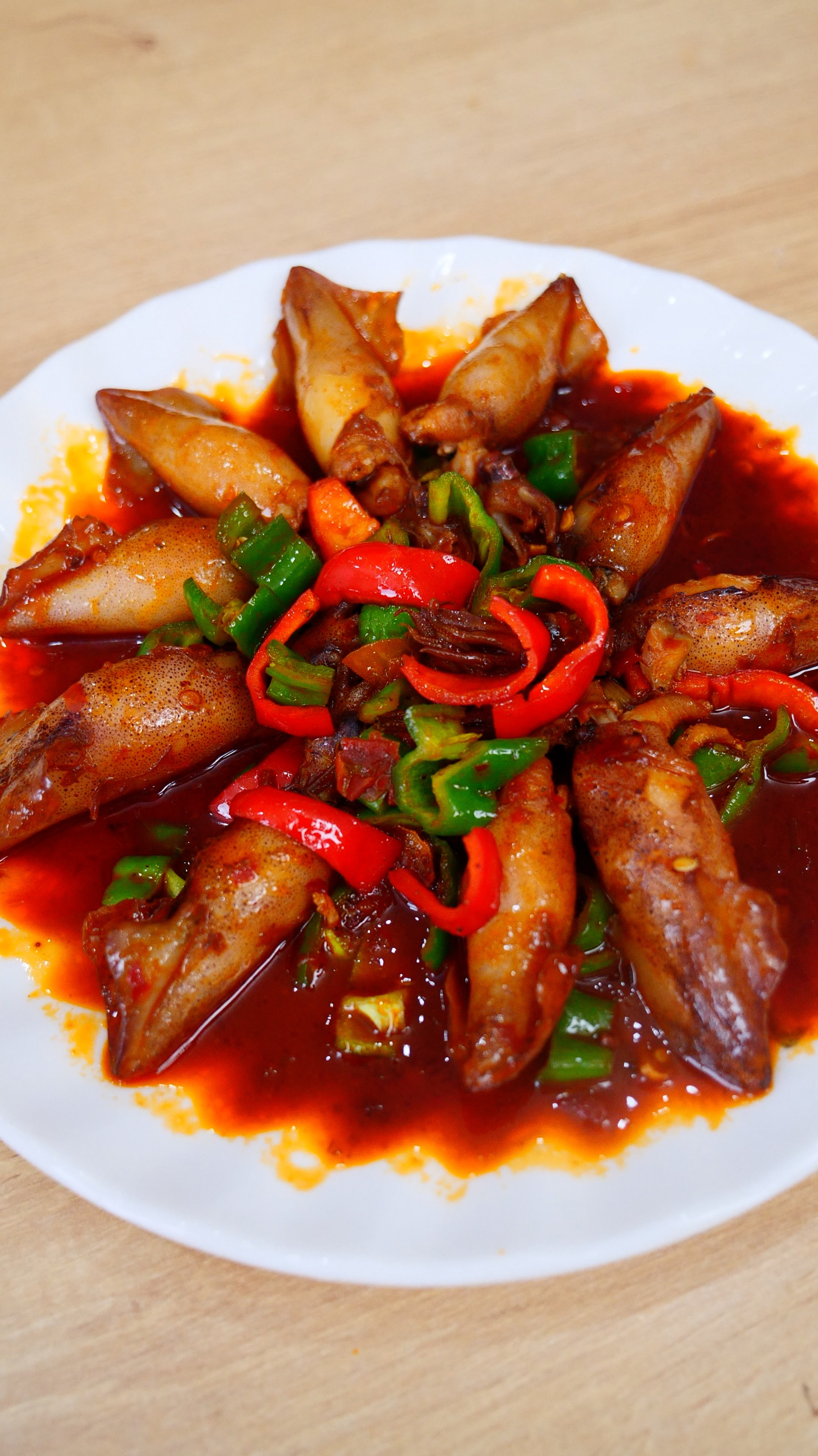 喜欢吃海兔的朋友可以试试这道酱焖海兔,好吃又好看,满籽更营养