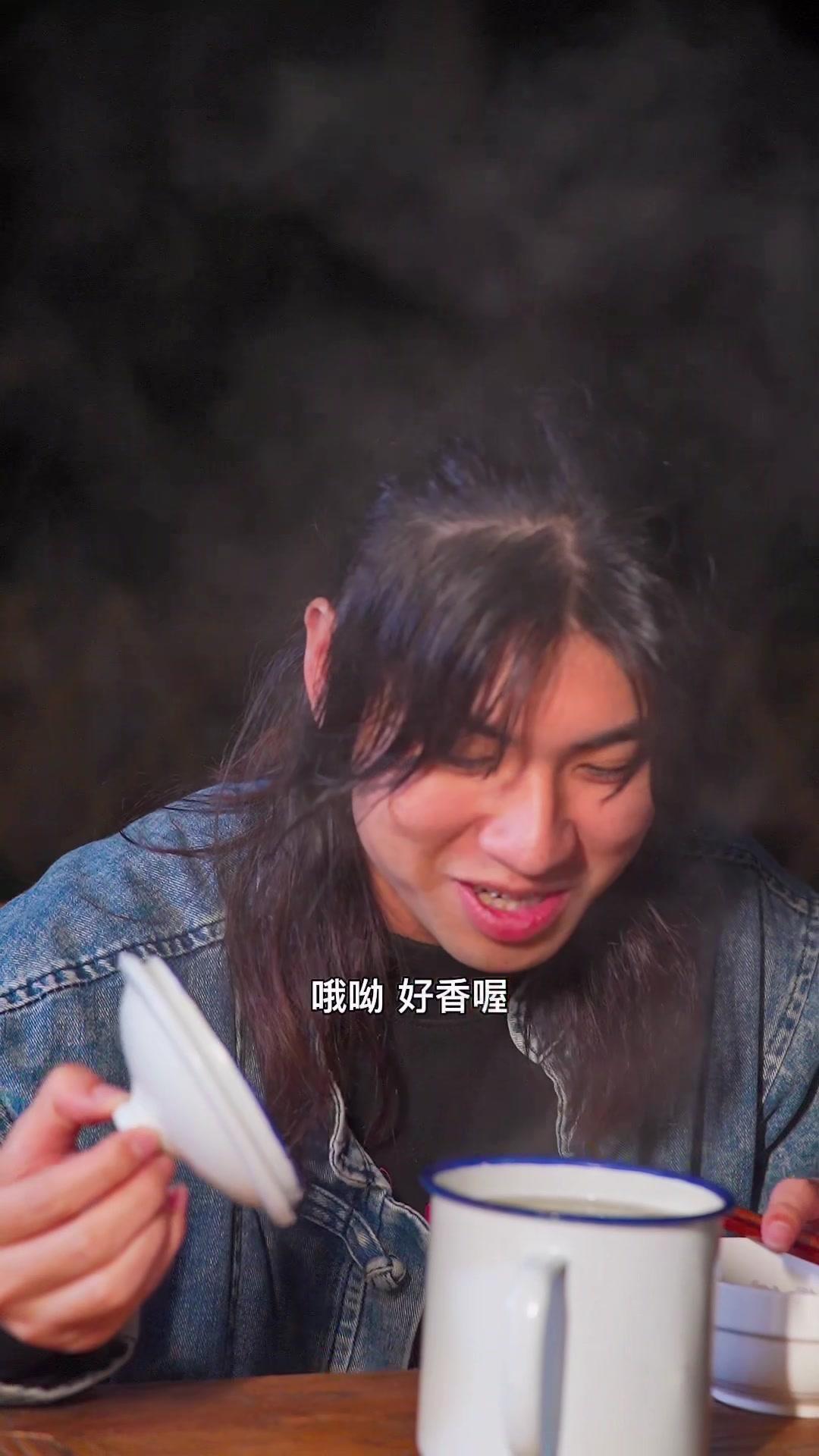 茶杯木瓜排骨汤,表哥每天都给我不同的惊喜