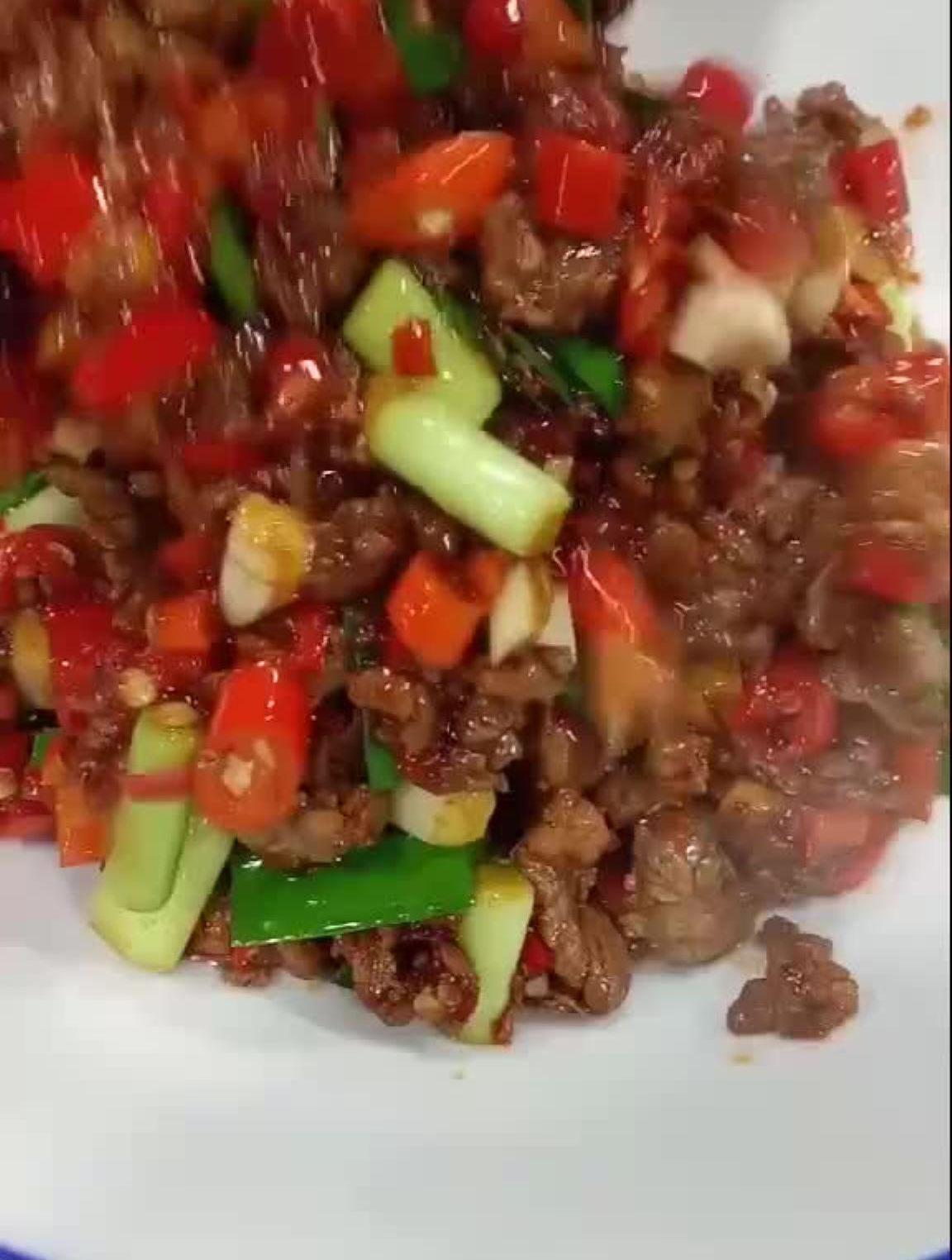 生炒羊肉隔着屏幕都闻到香味的家常菜年底啦也是餐饮人最忙的时候