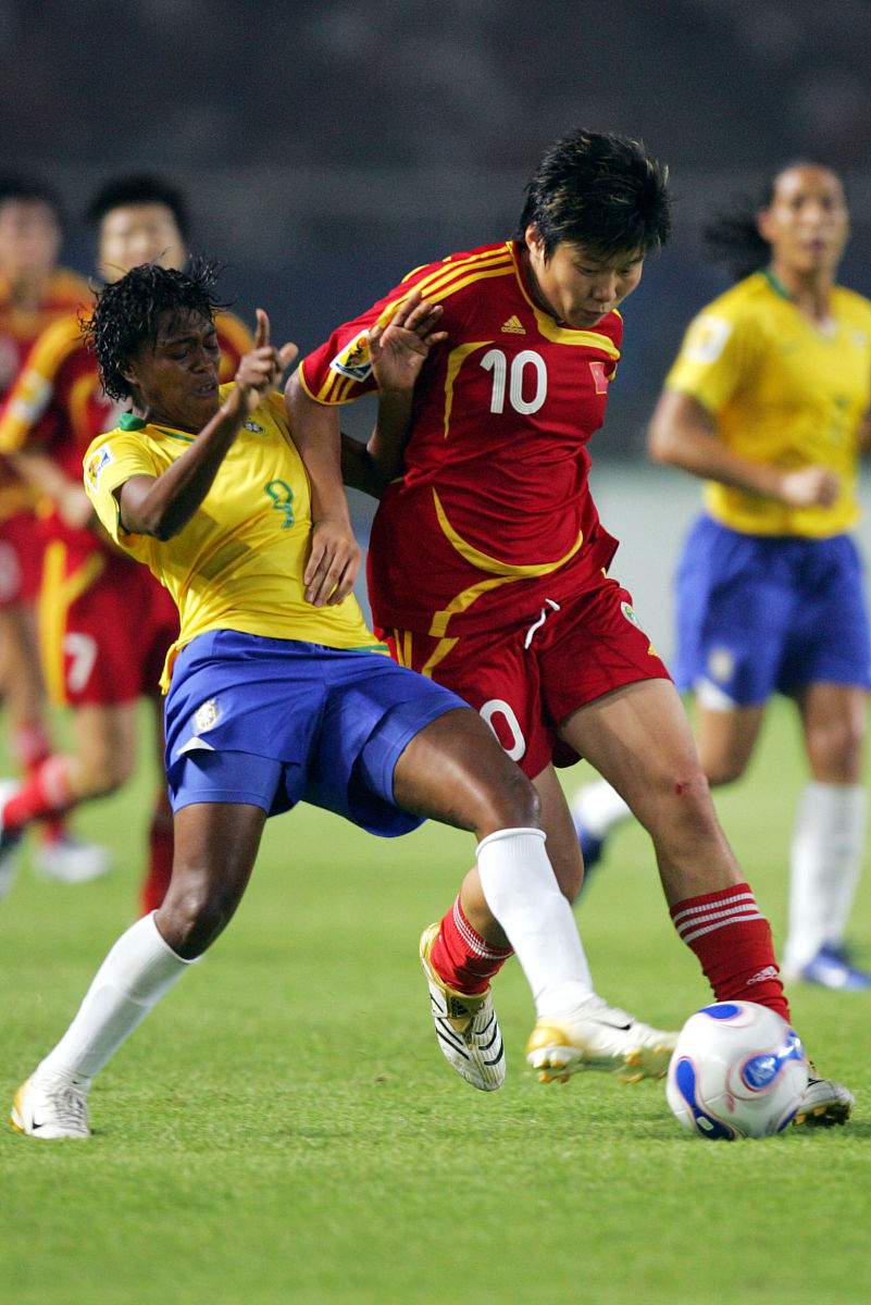 2007年9月15日,湖北武汉,2007女足世界杯d组小组赛,中国0-4不敌巴西.
