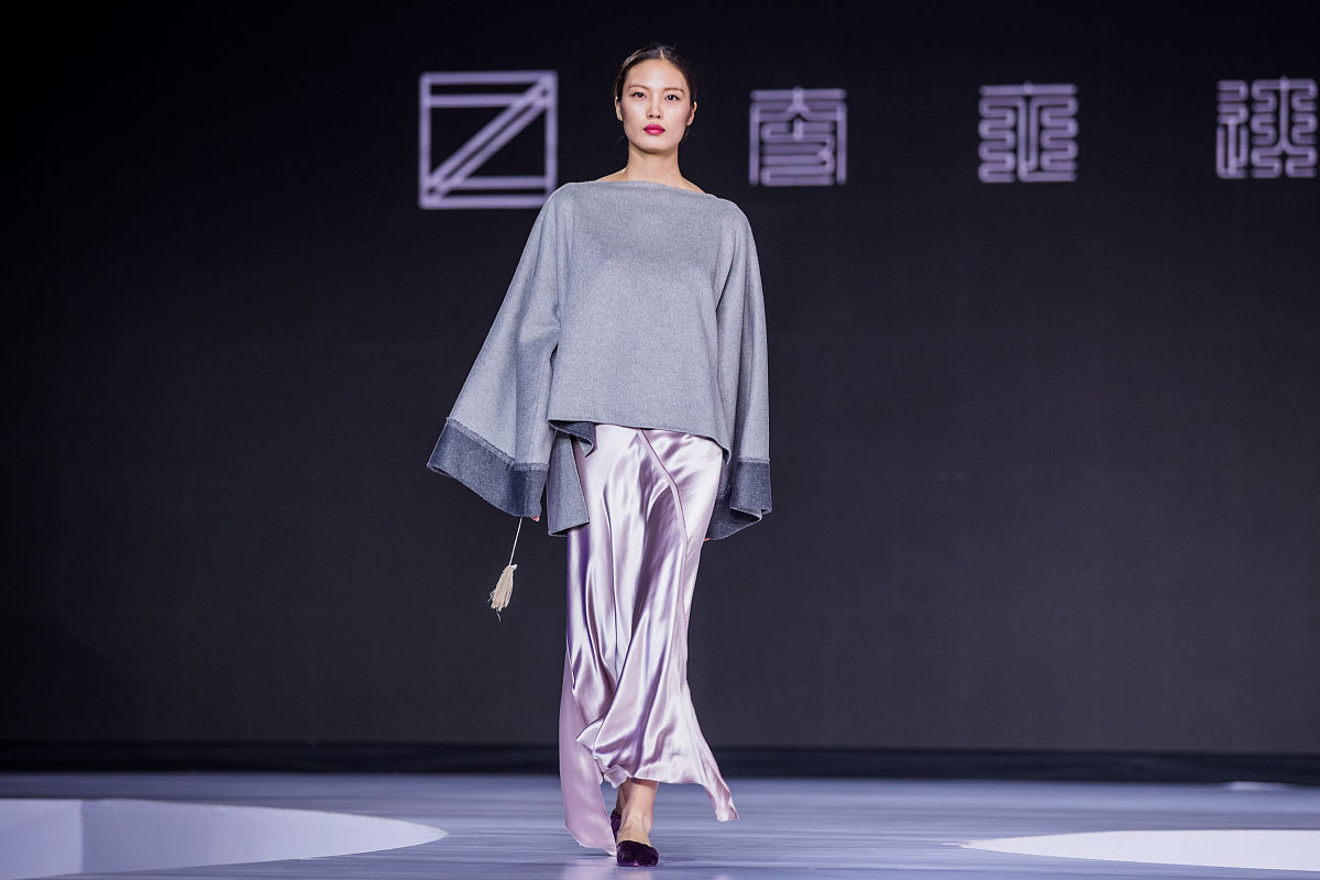 竹元素在简约风格的新中式女装的应用