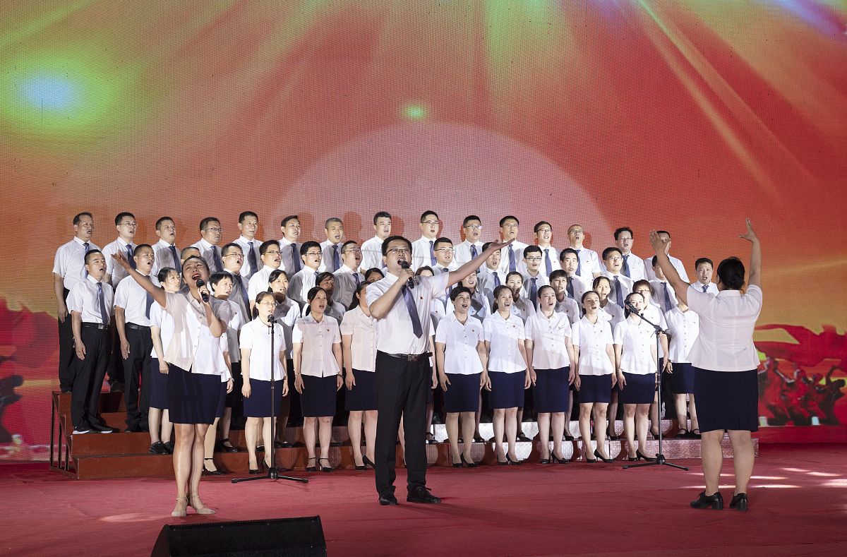 七一文艺汇演 双人 主持词：表达爱国情怀，展望美好未来