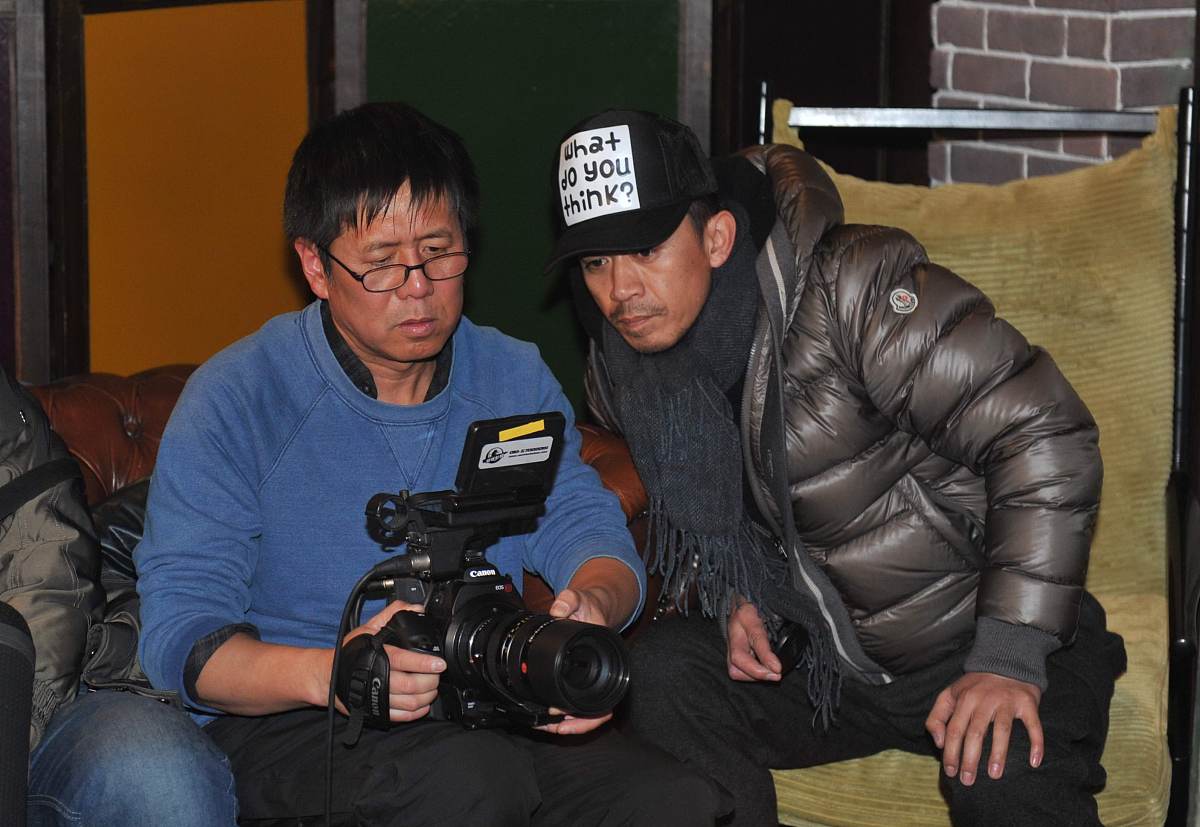 2012年12月29日,北京,"勇敢爱"系列微电影收官之作《石头剪刀布》正在