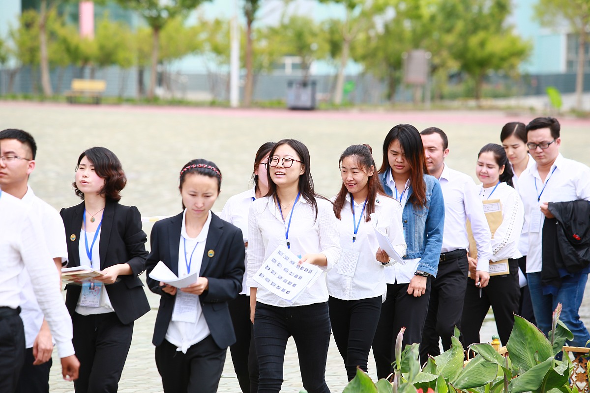 初中毕业读旅游学校哪所好