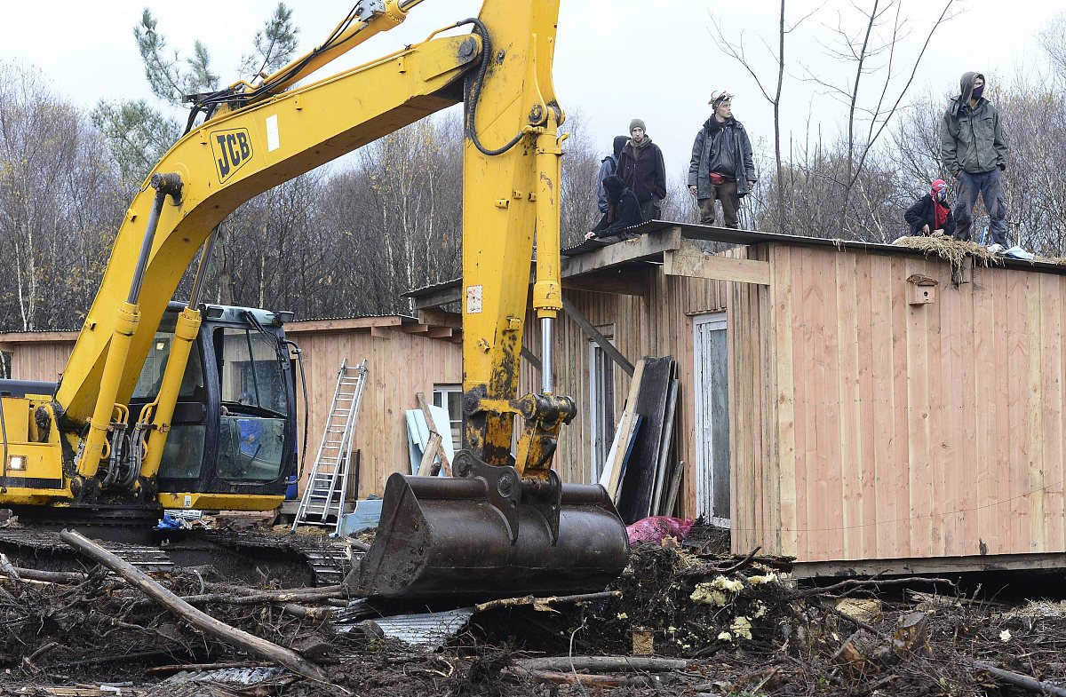 新电脑应该先安装系统再设置raid阵列这样是否会影响到原先的系统还是先设置raid阵列再安装系统？