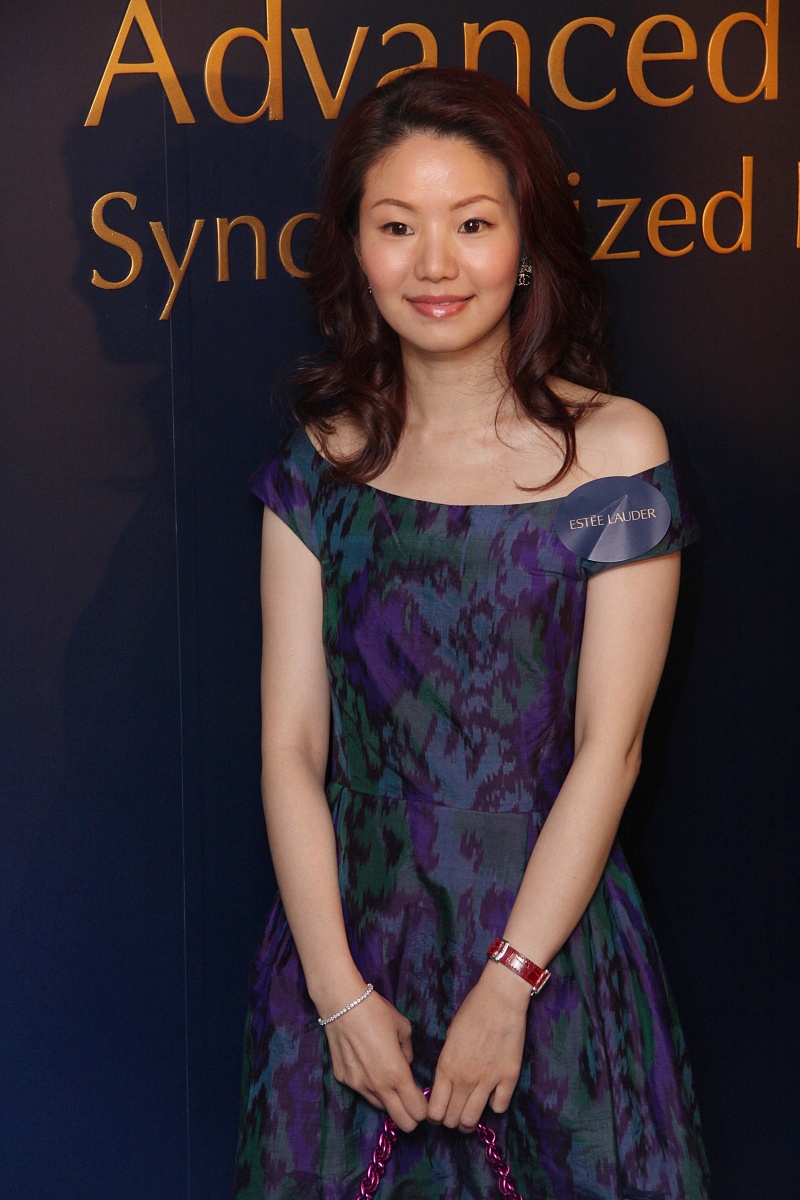 2009年7月28日,香港,雅诗兰黛升级特润基因修护露(estee lauder advan