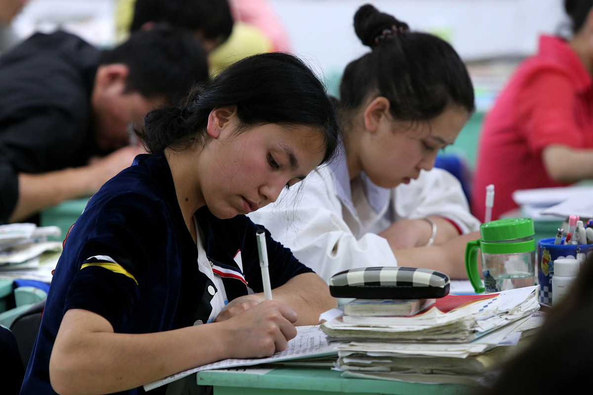 天津仁爱学院学生高考准考证丢失，警方及时介入成功找回