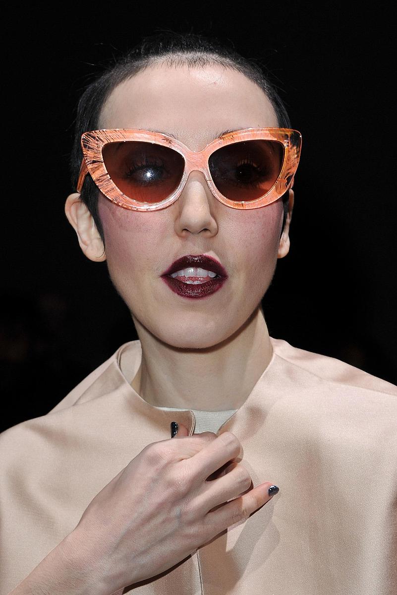 2012年3月6日讯,巴黎,2012巴黎时装周(秋冬):giambattista valli 品牌