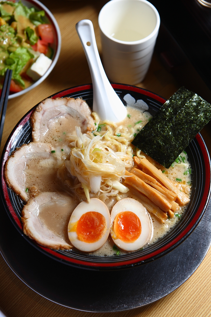 ***_***2014年12月10日,上海,日本料理拉面与制作方法