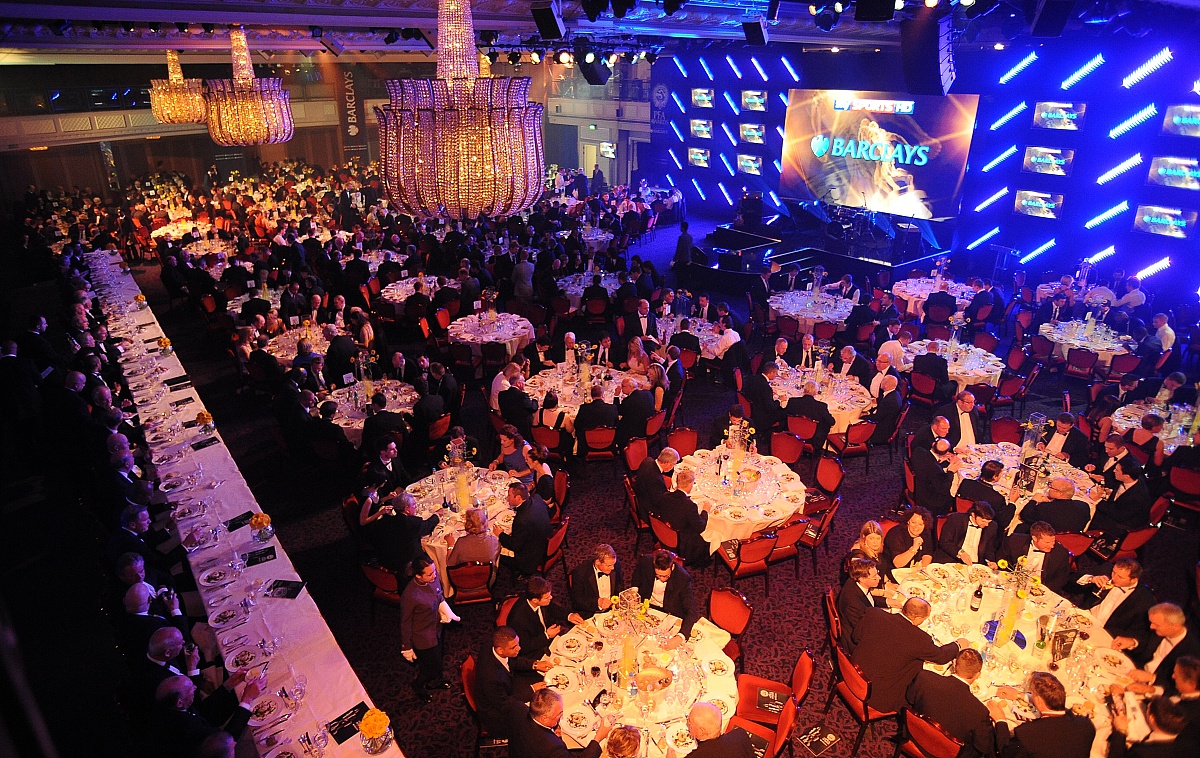 第九届超级客户颁奖典礼震撼来袭！10年辉煌，荣耀绽放！