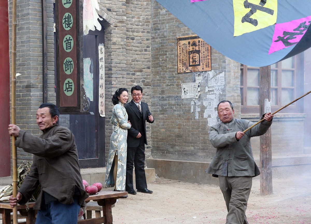 2009年1月4日,沈阳,年代大戏《闯关东2》紧张拍摄.***_***剧中的天月