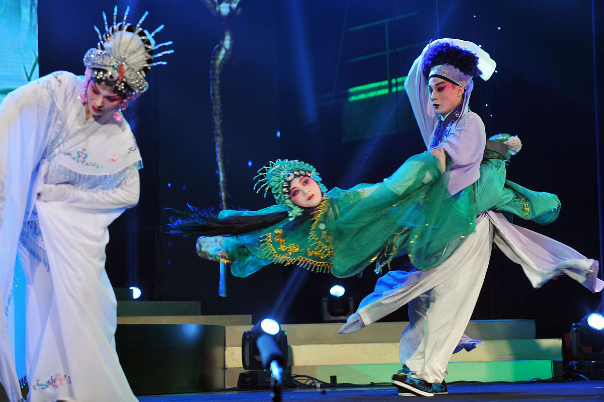 长治艺术职业学校2022年招生简章 - 培养未来的艺术之星