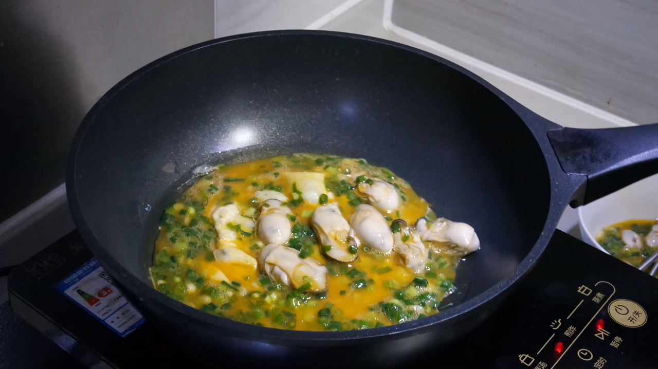 生蚝煎蛋关键的一点点