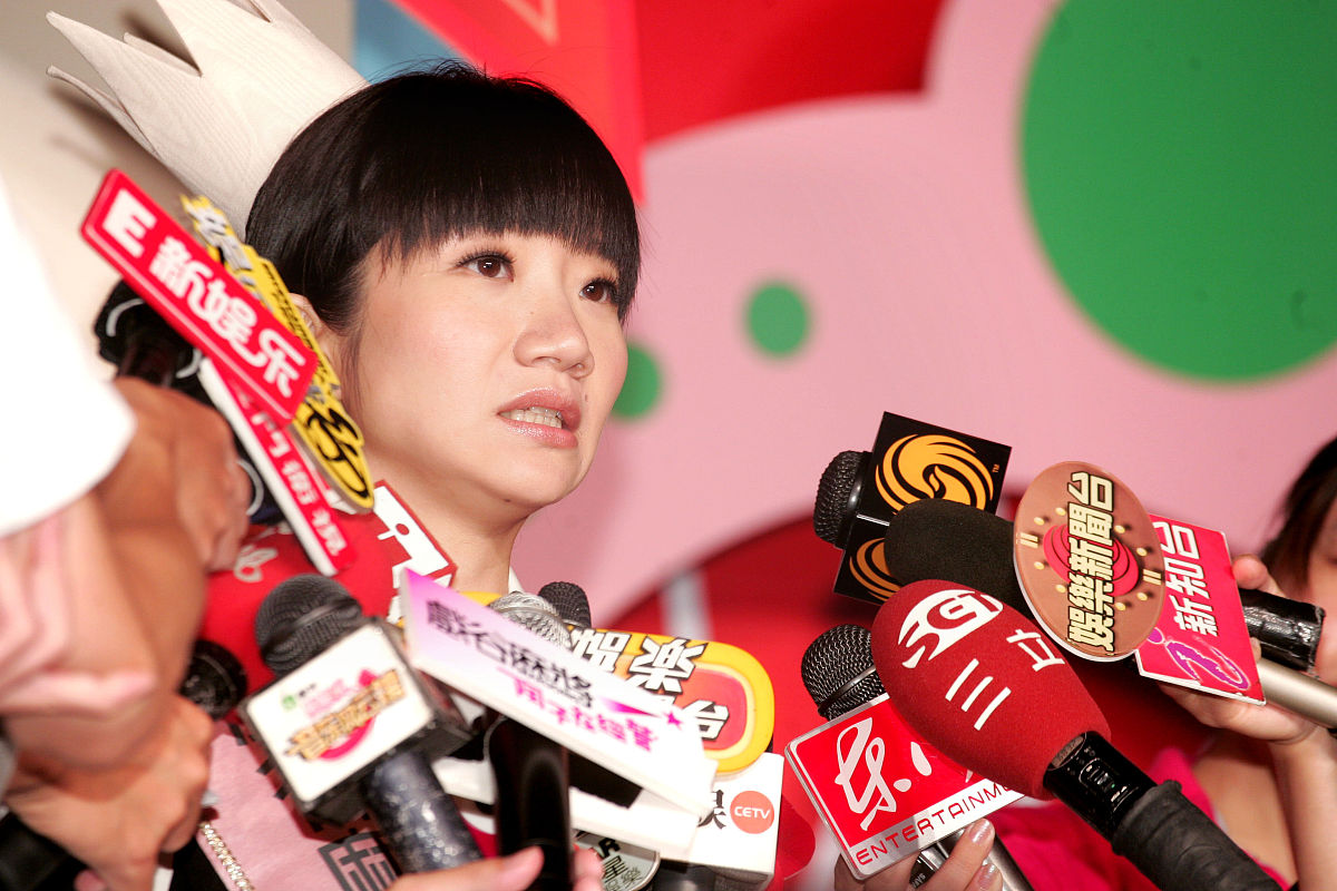 2008年6月23日,台北,陶晶莹代言在线麻将游戏.+++_+++陶晶莹