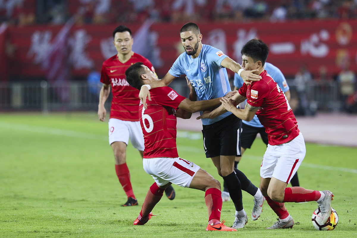 2018中超第24轮:阿兰点射郜林头槌建功 广州恒大淘宝3-0大连一方
