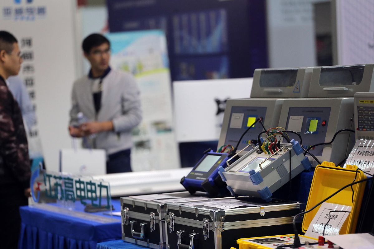 变压器SH11-M-12510各字母代表什么帮我用180字详细描述