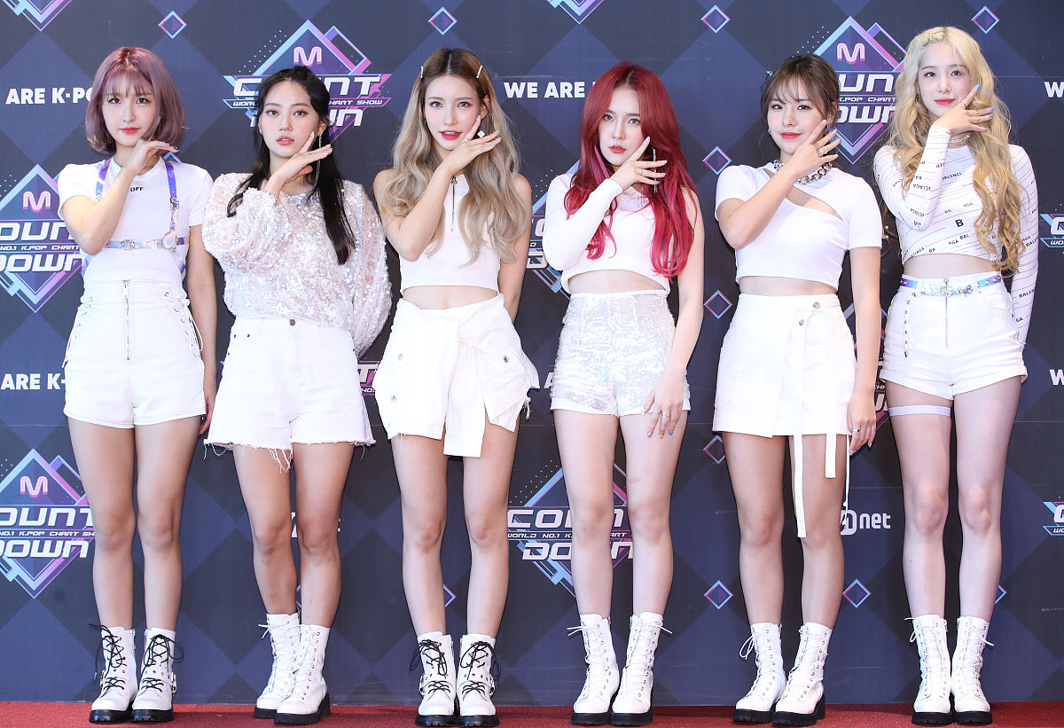 2019年9月19日,韩国首尔,明星参加《m! countdown》节目彩排.ans