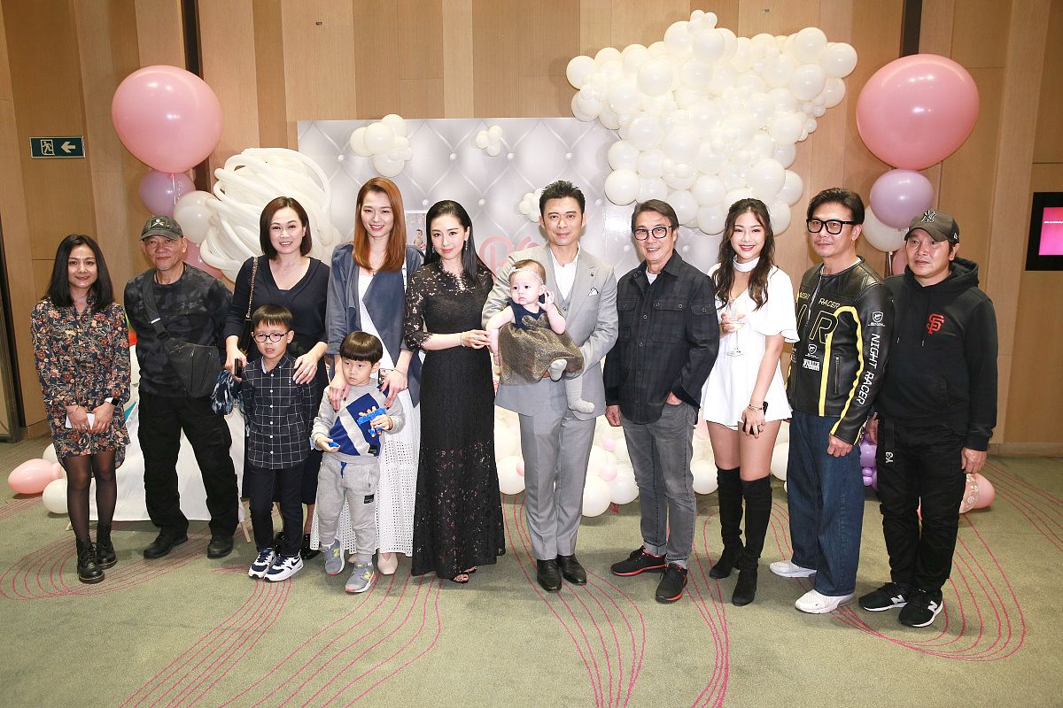 女儿周岁宴妈妈感人致辞：回顾成长，祝福未来