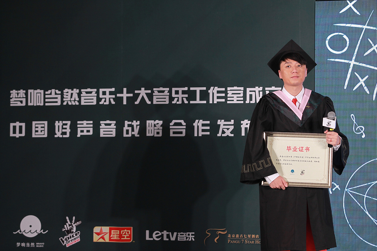 中欧工程技术学院借鉴法国企业合作博士联培经验，推动'专业博士'发展