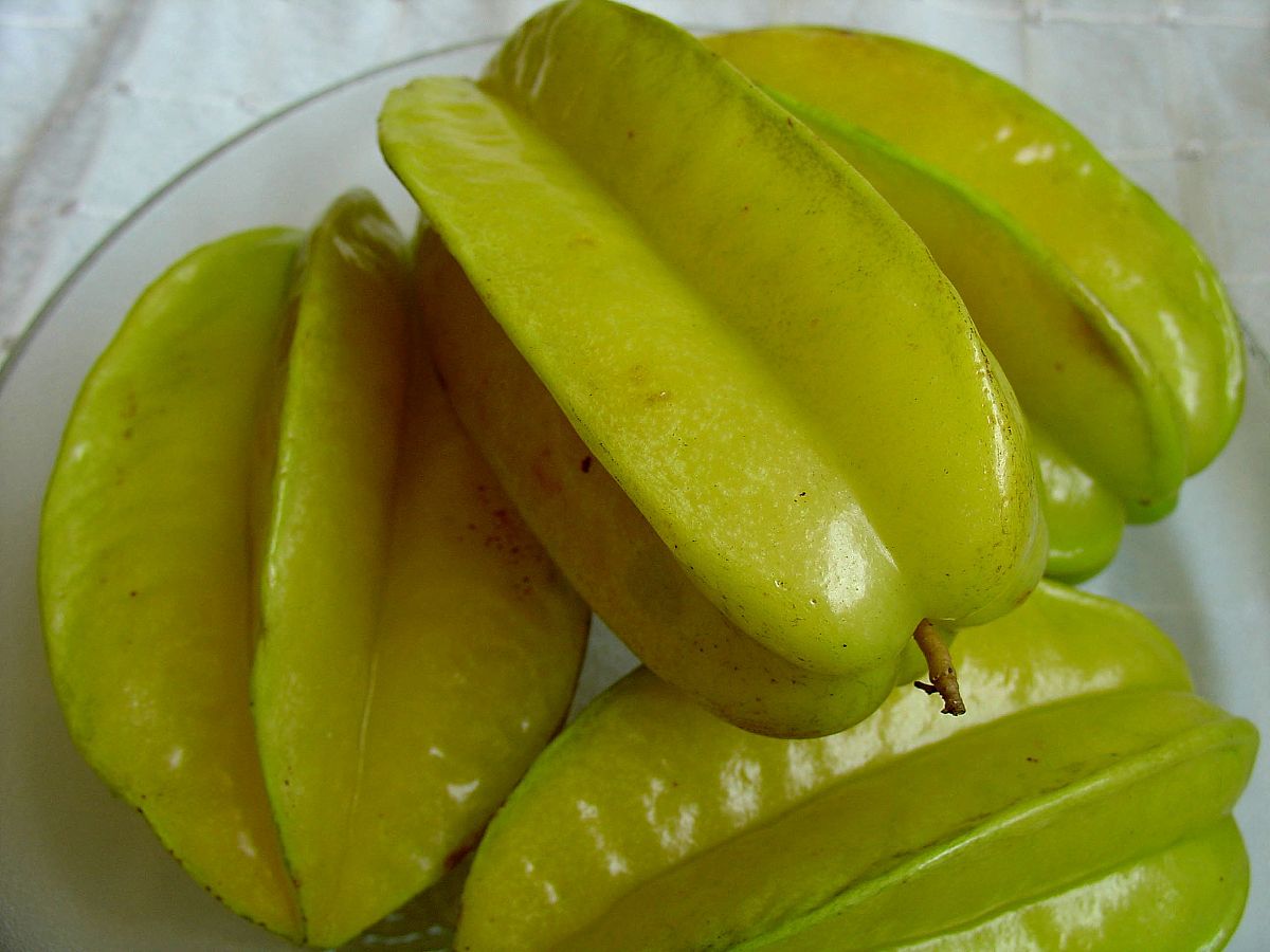 请不少于800汉字的博客文章不要和网上的文章有重复语言要幽默风趣。主题是：杨桃是什么季节的水果