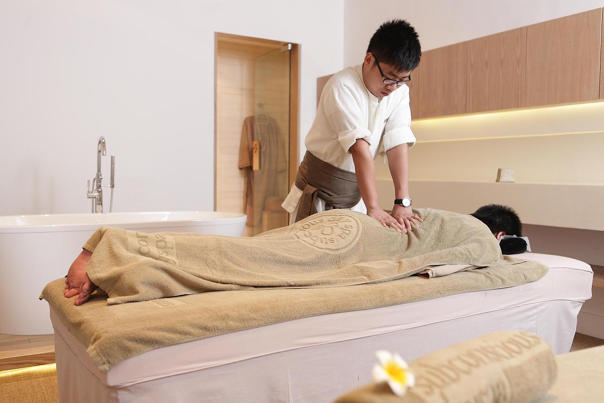 江苏海安中医学校骨伤专业难学吗？就业前景如何？