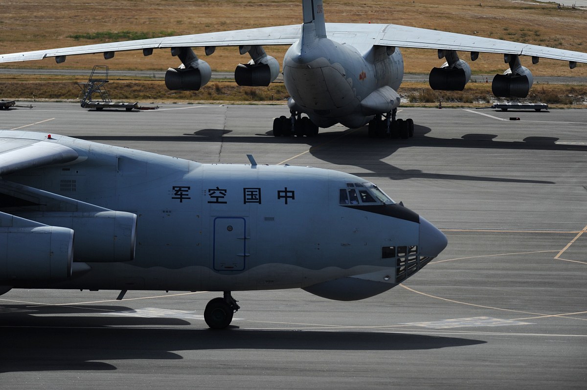 电影《信号》结局解析：真相与希望的交织