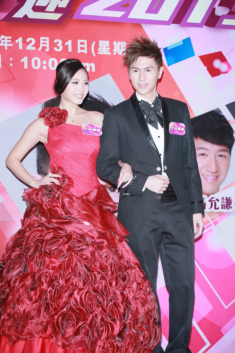 2012年12月31日,香港,明星现身香港上水广场出席跨年倒数活动《星光闪