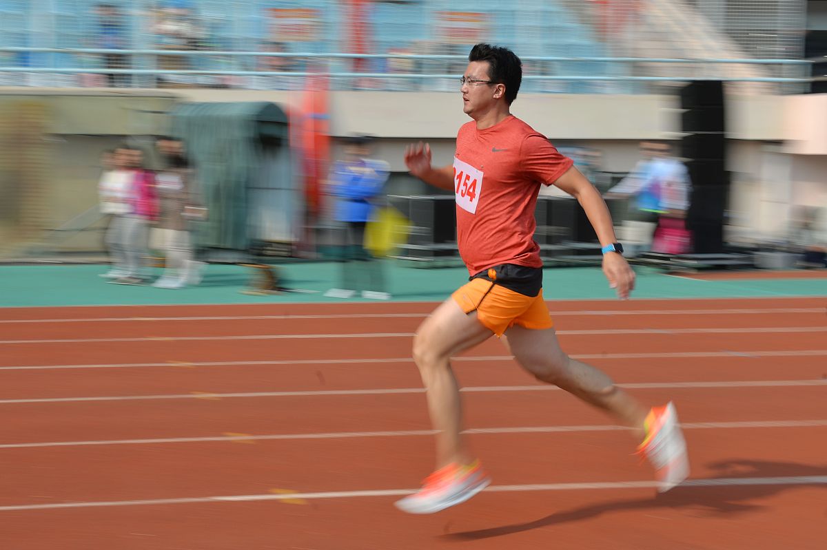 100m是什么意思？长度单位、运动项目及应用解析