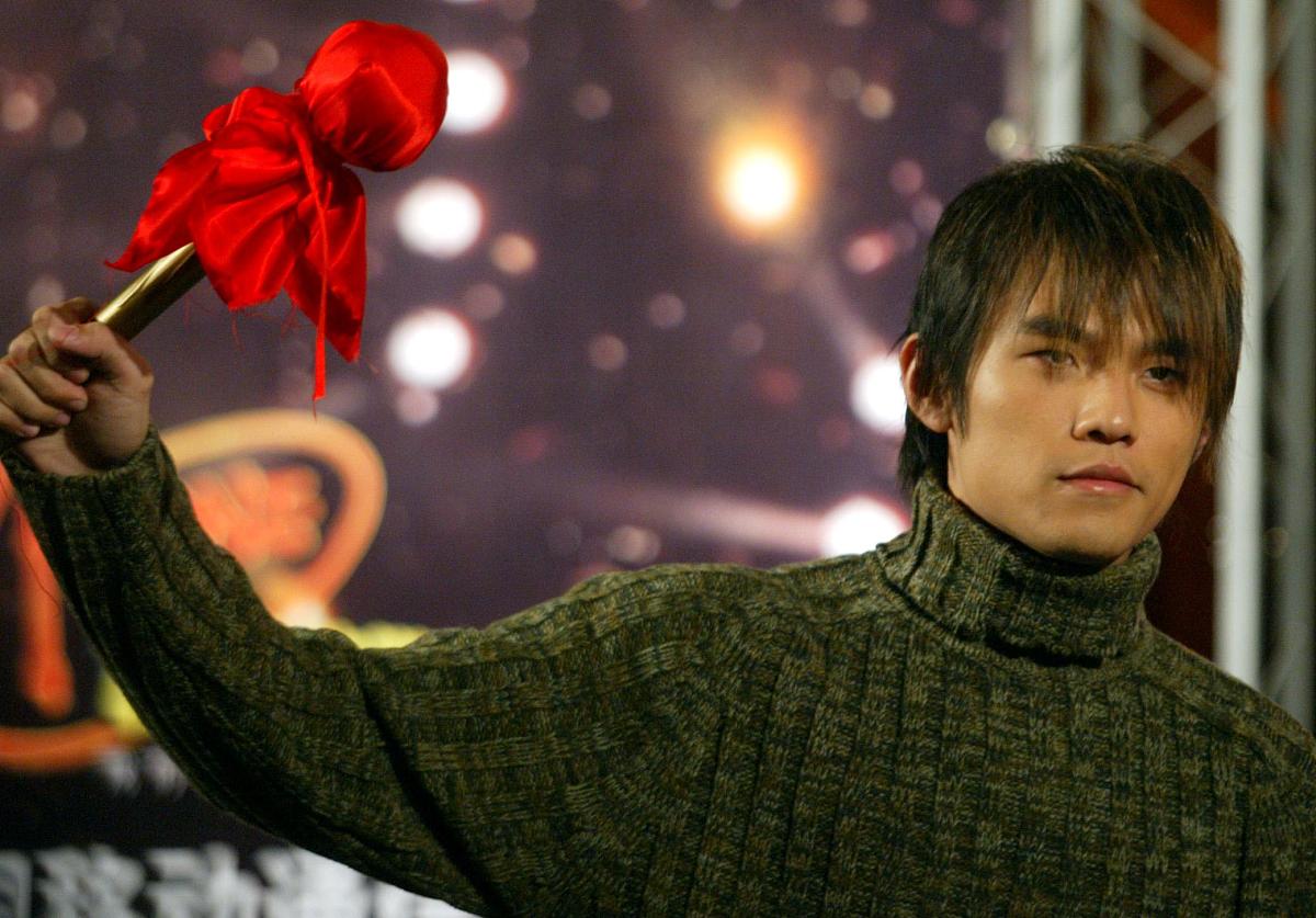 用周杰伦的风格写一首歌