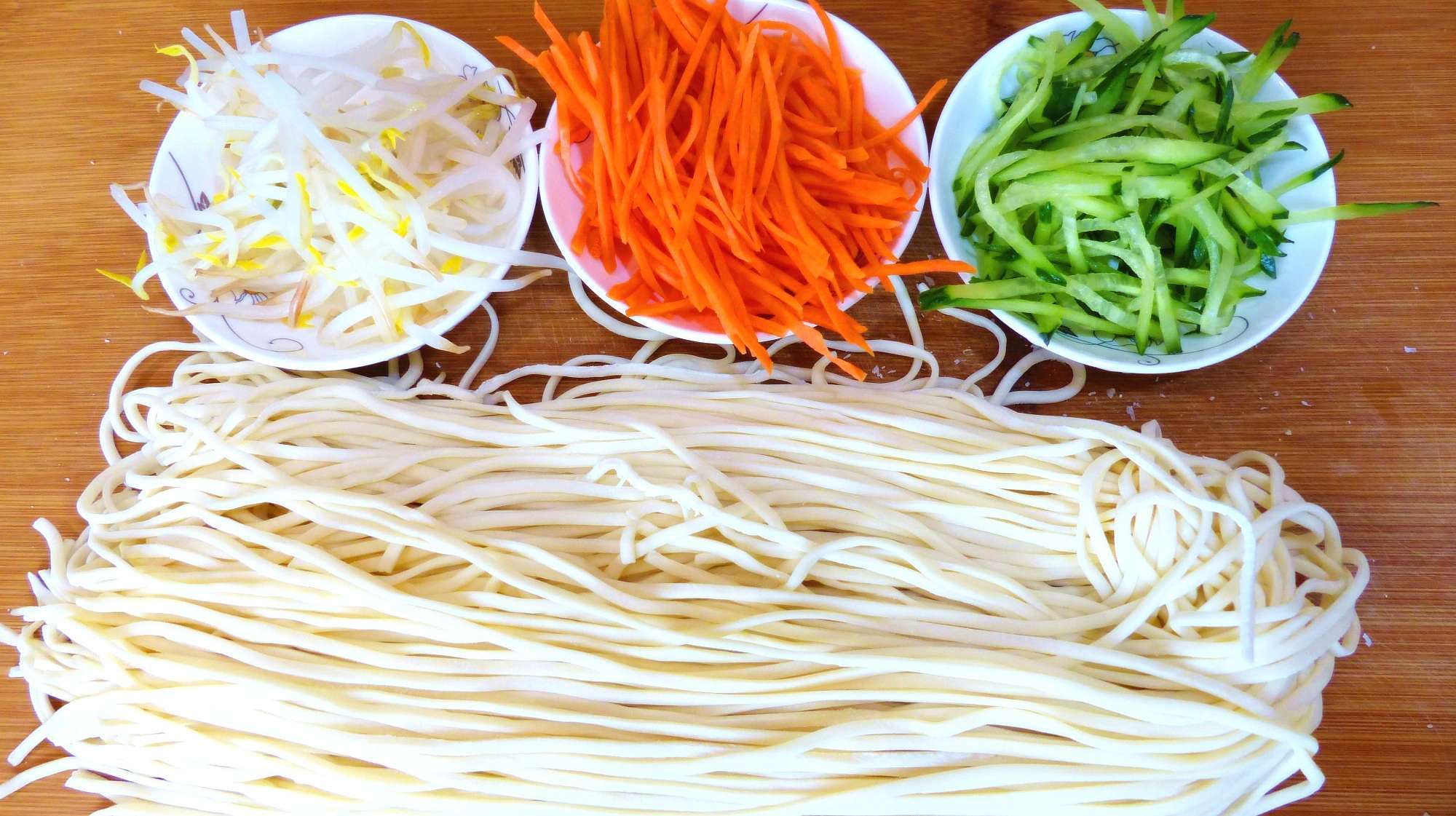 炸酱面怎么做才好吃?关键在于炸酱卤的制作,大厨教你家常做法