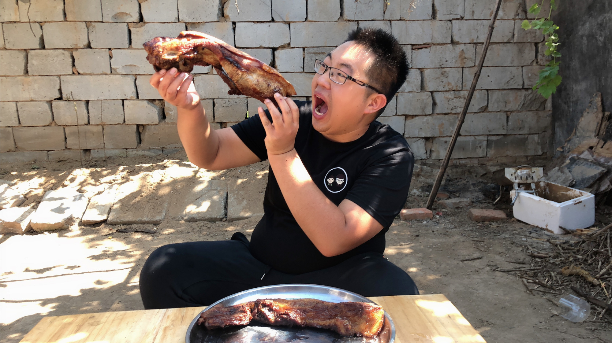 自制火爆全网的“脆皮烤肉”,一口下去,牙齿差点去世!