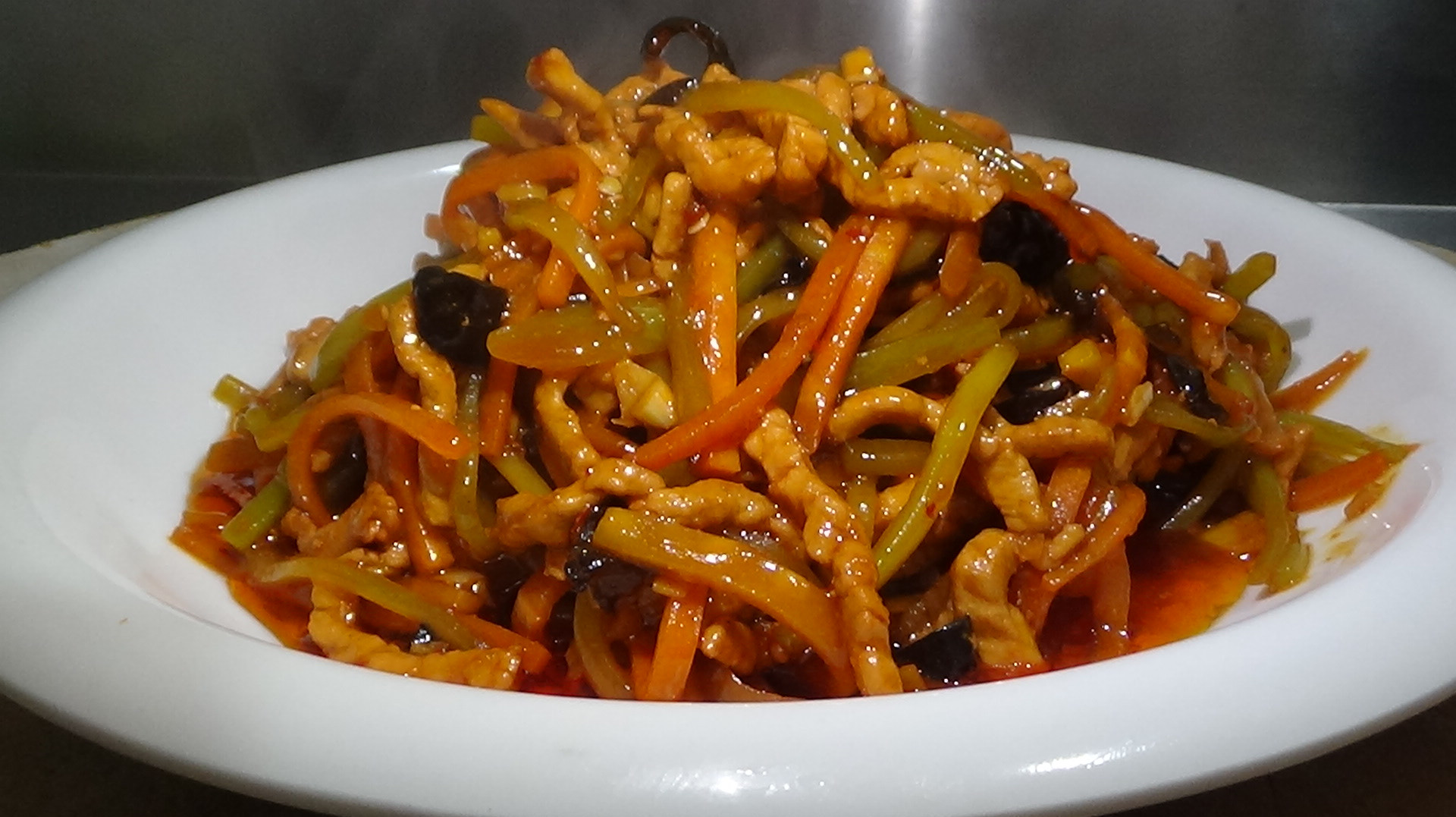 鱼香肉丝怎么做好吃?大厨教你详细做法,美味又解馋,做法很简单