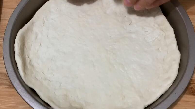 披萨饼不用再买半成品了,自己在家也能做,一次做几张想吃就吃