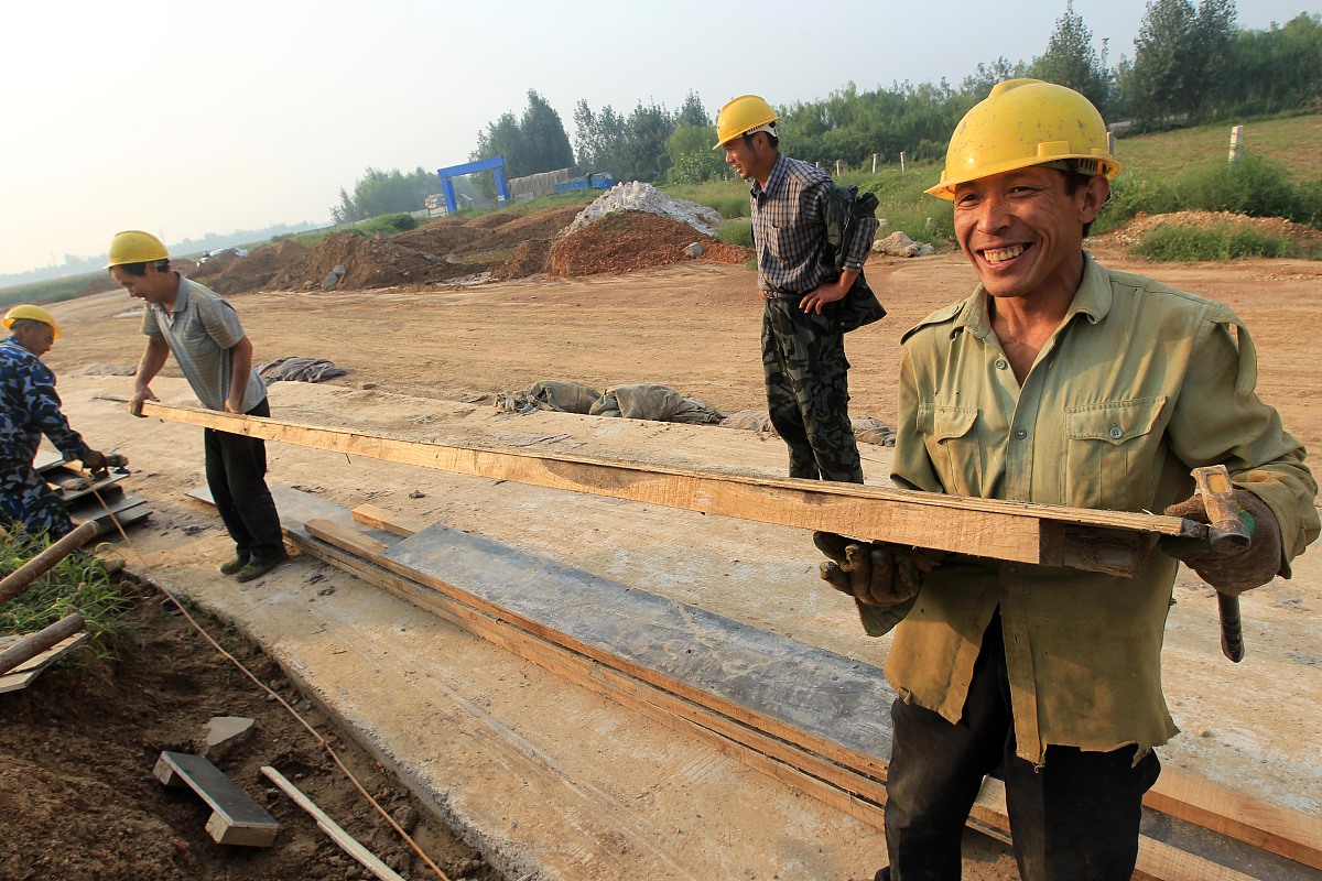 路桥施工员自我总结