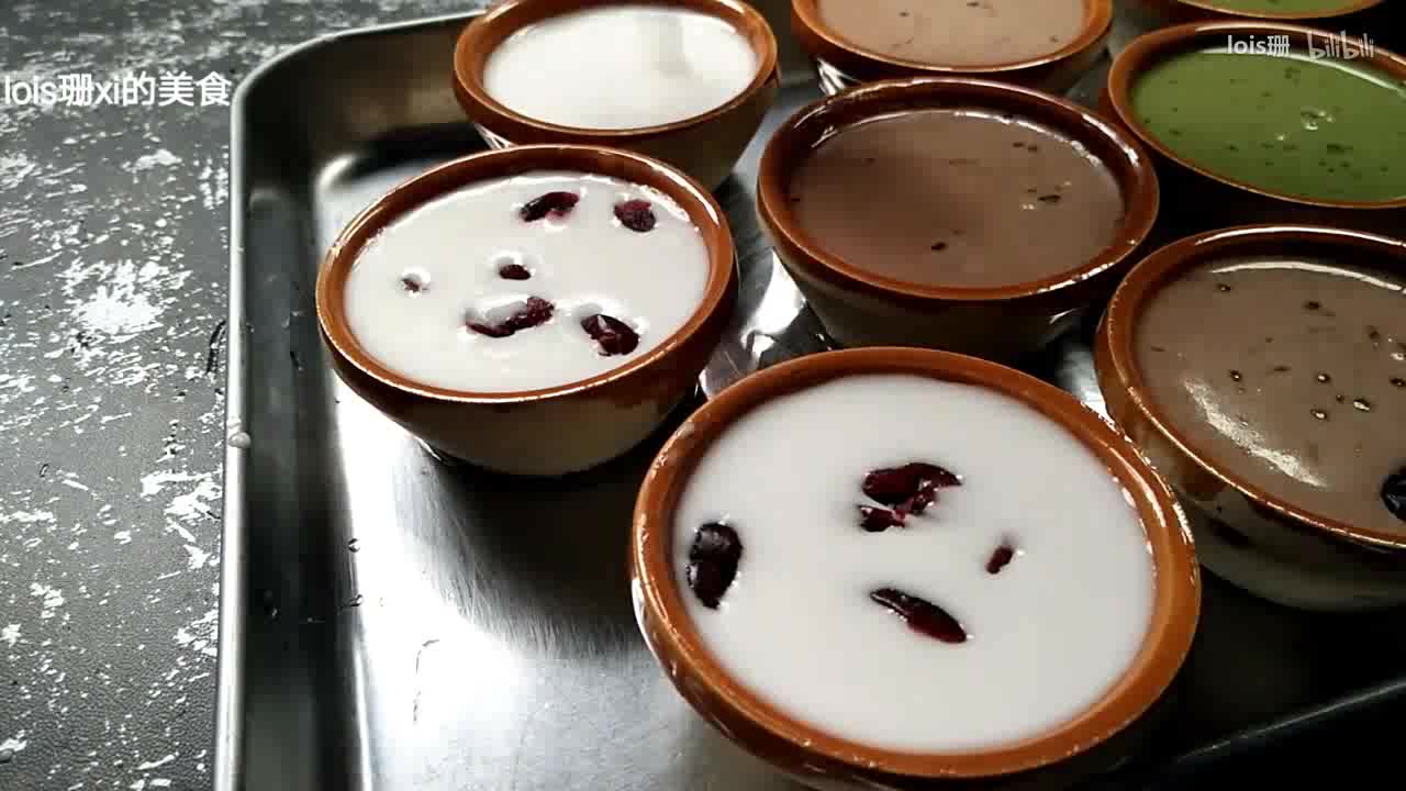 钵仔糕,小时候5毛钱一个,喜欢红豆甜甜的滋味!