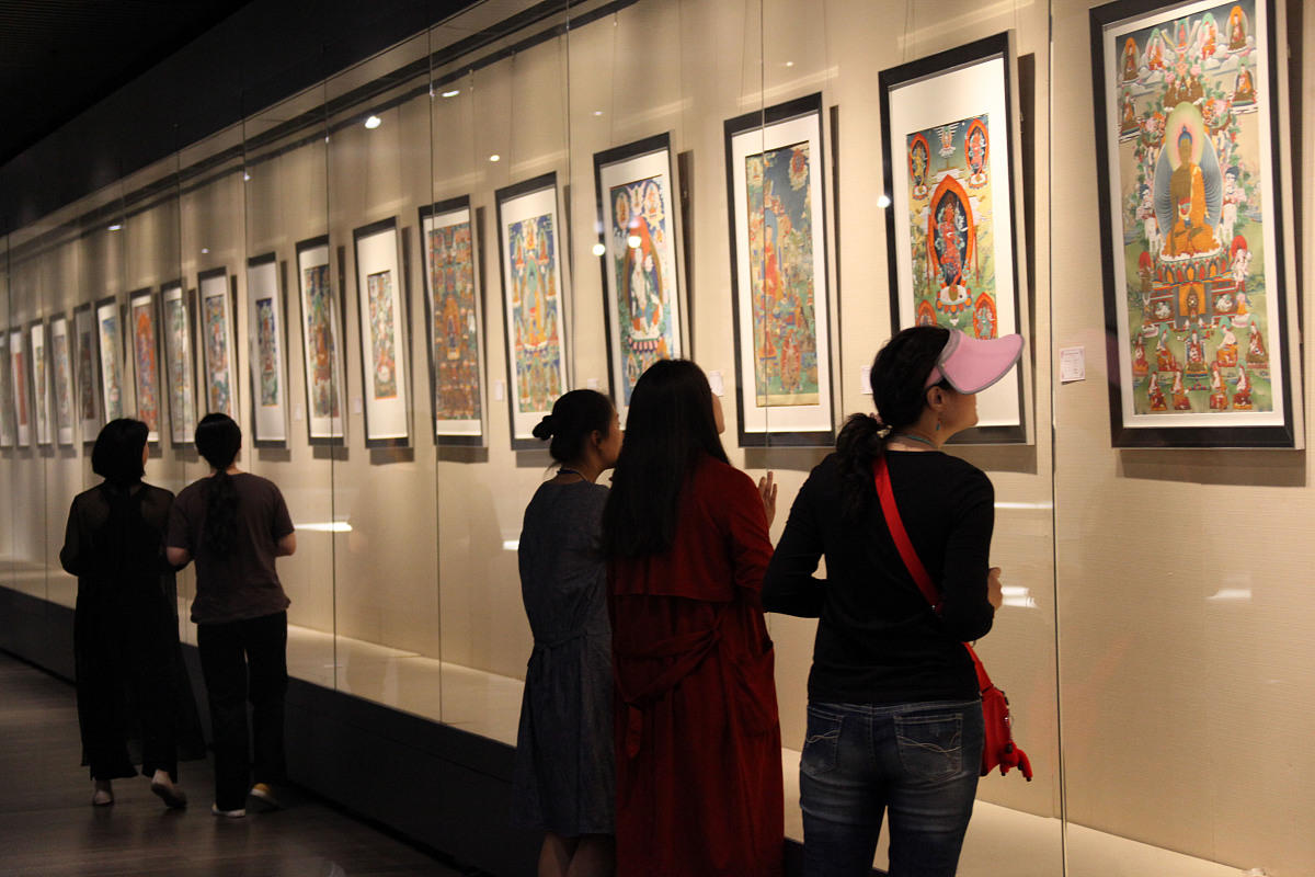 文化创作的根本价值追求:创新、传承与发展 文化创作的根本价值追求:创新、传承与发展