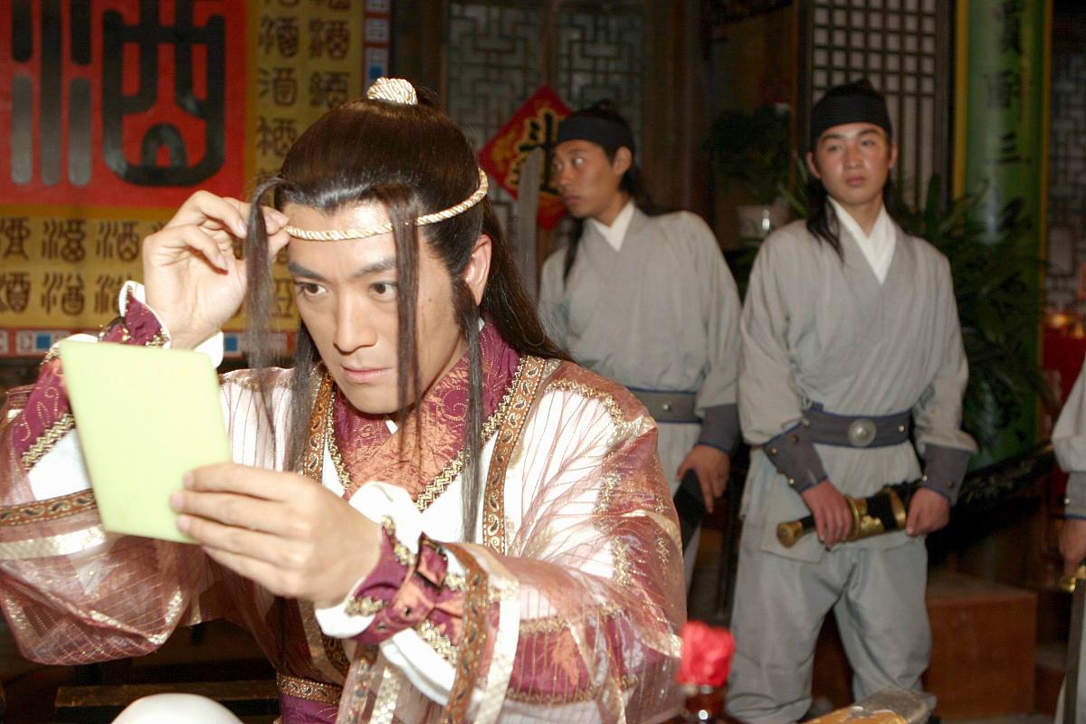 2005年11月4日,巨资制作的数字高清古装武侠大戏《江湖夜雨十年灯之白