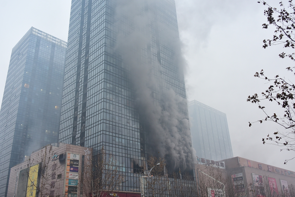 ***_***2016年12月18日,河南省郑州市,管城区紫荆山路与商城路交叉口